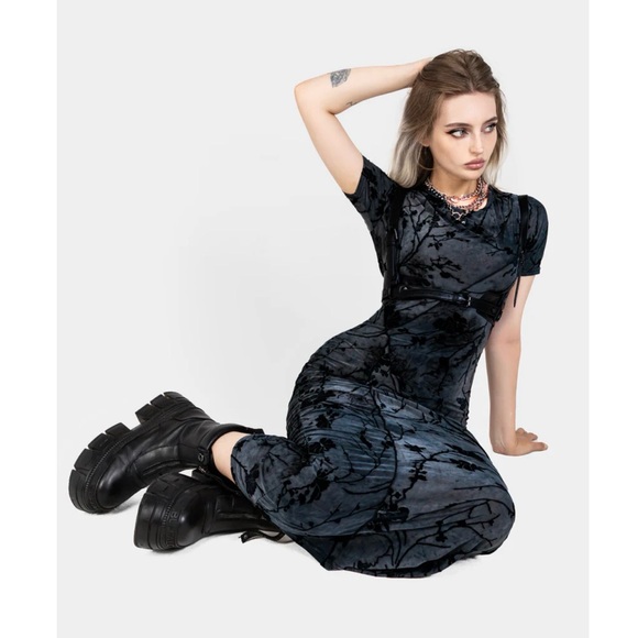 Disturbia Dresses & Skirts - NWT Disturbia Wytchelm Bodycon Midaxi Dress size US 8